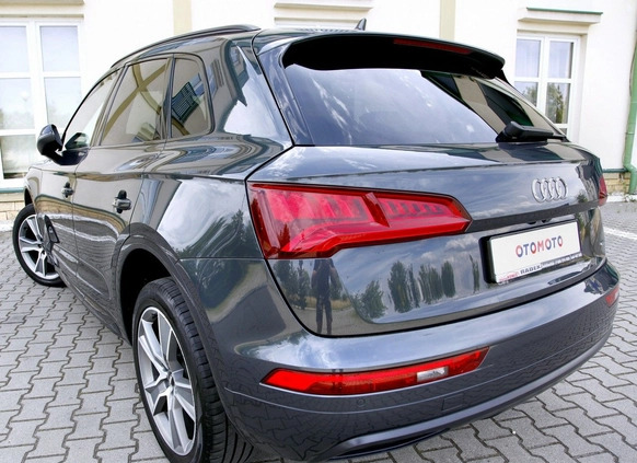 Audi Q5 cena 139999 przebieg: 88000, rok produkcji 2018 z Brusy małe 407